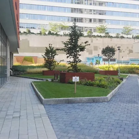 Apollo - Key-box - Free Parking Apartment