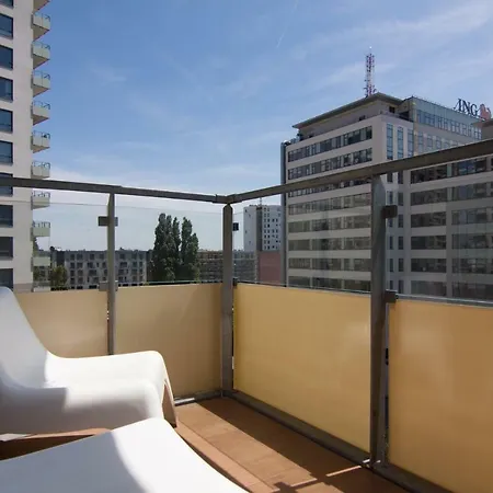 Apollo - Key-box - Free Parking Bratislava