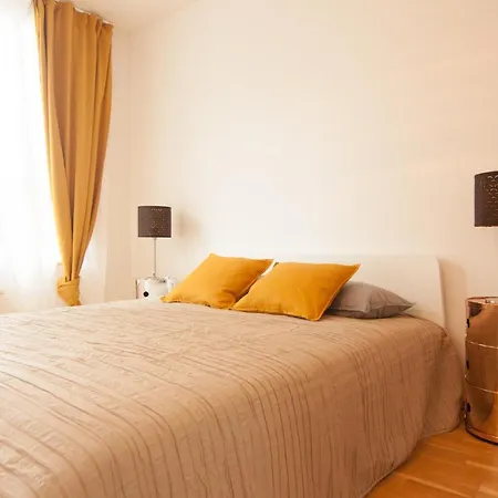 Apollo - Key-box - Free Parking Bratislava